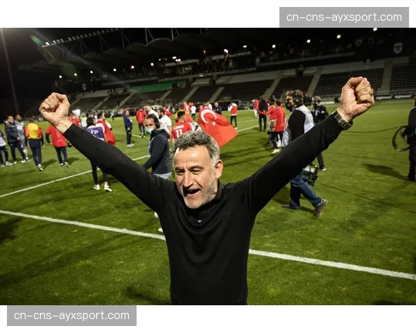 法甲赛后述评:里尔凭借一套平均年龄24岁的阵容夺冠,青年军与实用主义战术的胜利